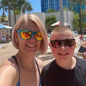 Meet your Posher, Amber